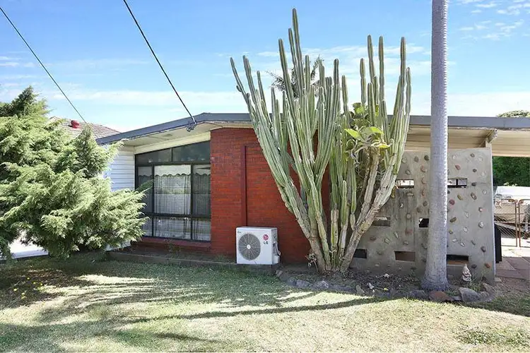 19 Hill Rd, Birrong NSW 2143
