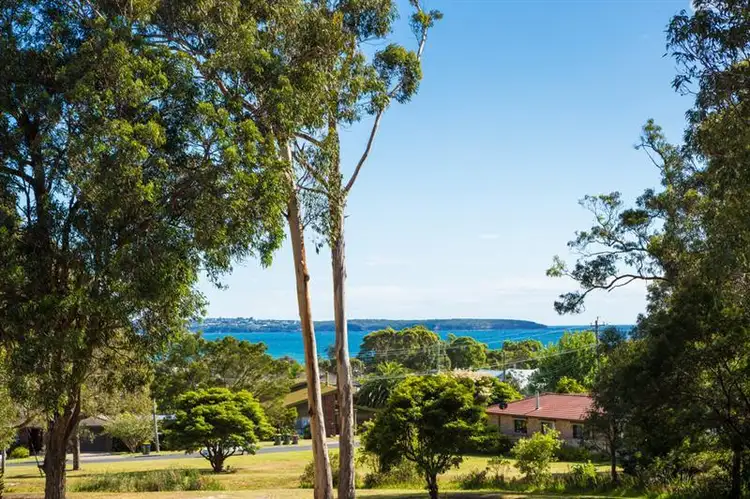 2/32 Jinjera Pde, Pambula Beach NSW 2549