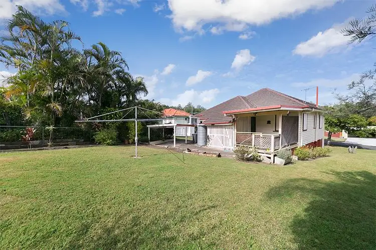 Second view of Homely house listing, 18 Eckersley St, Tarragindi QLD 4121
