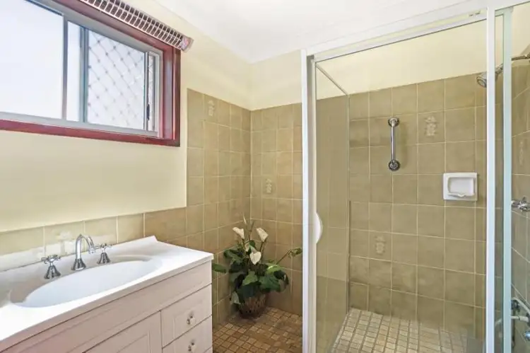 Fourth view of Homely villa listing, 2/16-18 Pratley St, Woy Woy NSW 2256