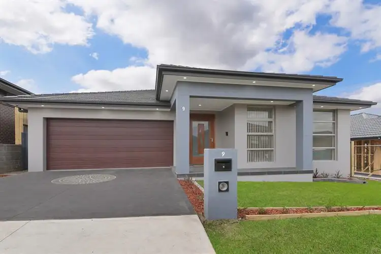 9 Vega St, Campbelltown NSW 2560