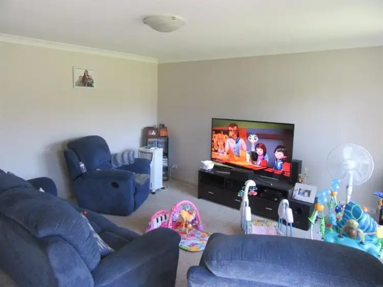 Second view of Homely house listing, 21 Hibiscus Cres, Aberglasslyn NSW 2320