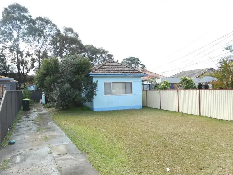 5 Calidore St, Bankstown NSW 2200