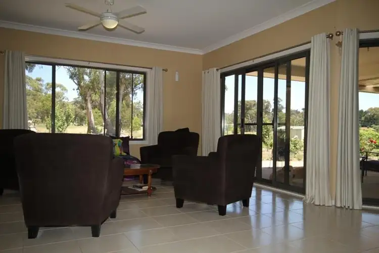 Fourth view of Homely house listing, 7 Woodside Dr, Moss Vale NSW 2577