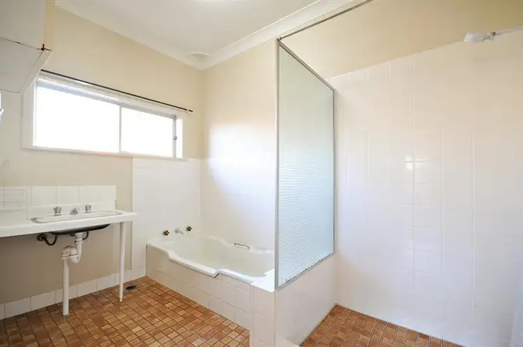 Sixth view of Homely house listing, 27 Bennett St, Dubbo NSW 2830