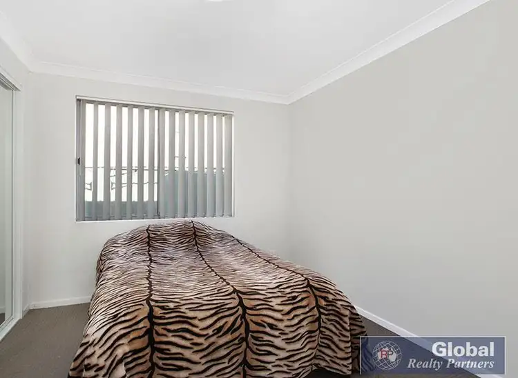 Fifth view of Homely unit listing, 2/70 Weblands St, Rutherford NSW 2320
