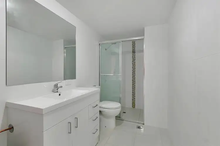 Seventh view of Homely unit listing, 5/71 Waldheim St, Annerley QLD 4103