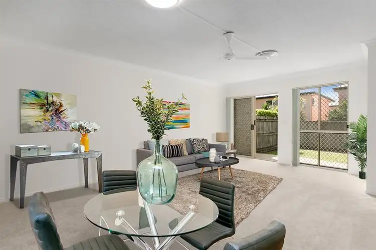 Main view of Homely unit listing, 2/18 Chaucer St, Moorooka QLD 4105