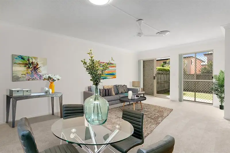 Main view of Homely unit listing, 2/18 Chaucer St, Moorooka QLD 4105