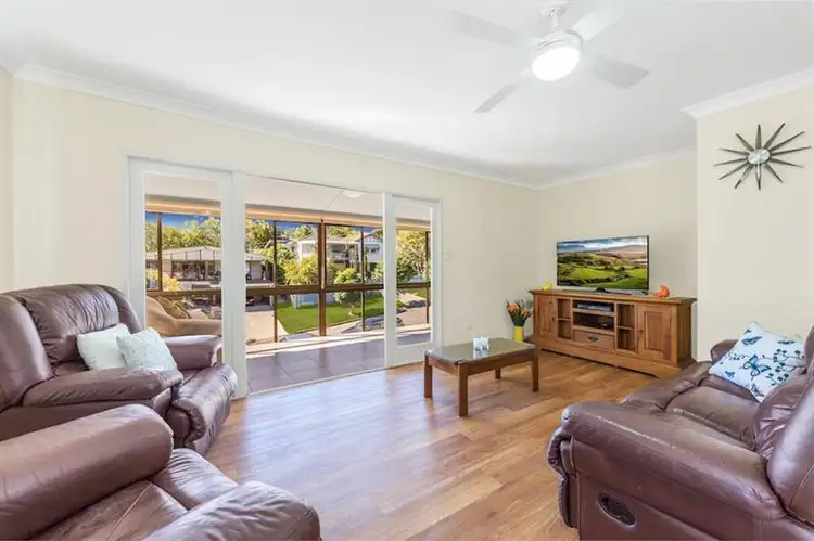 Second view of Homely house listing, 10 Marchant St, Tarragindi QLD 4121
