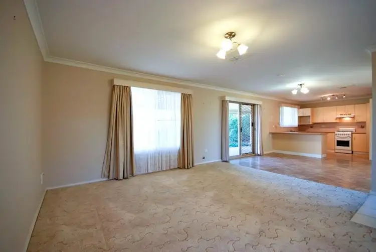 Fifth view of Homely house listing, 4 Silkwood Cl, Dubbo NSW 2830