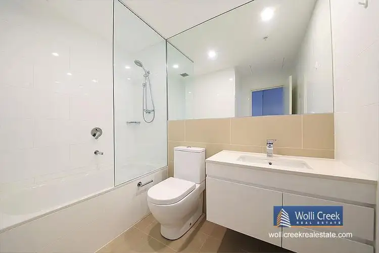 Sixth view of Homely apartment listing, 304/2 Discovery Point Pl, Wolli Creek NSW 2205