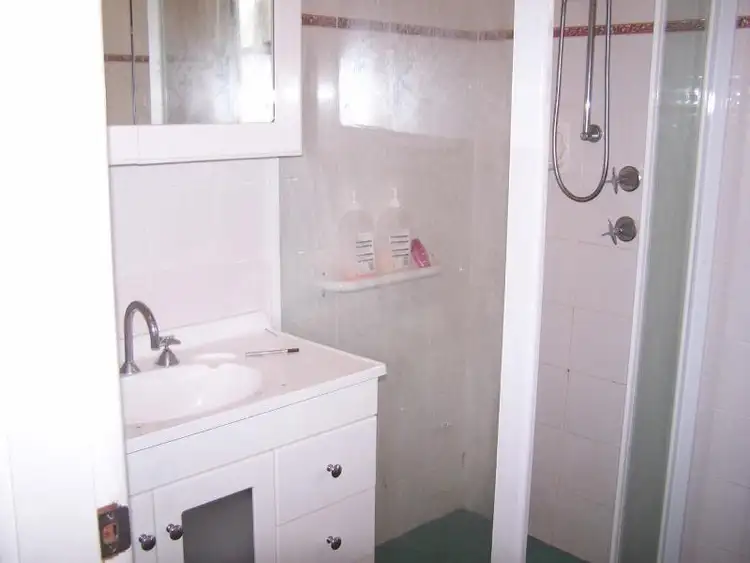 Fifth view of Homely unit listing, 24 Robert St, Forster NSW 2428