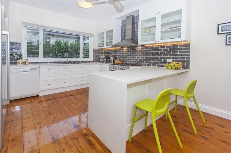Third view of Homely house listing, 4 Orford St, Tarragindi QLD 4121