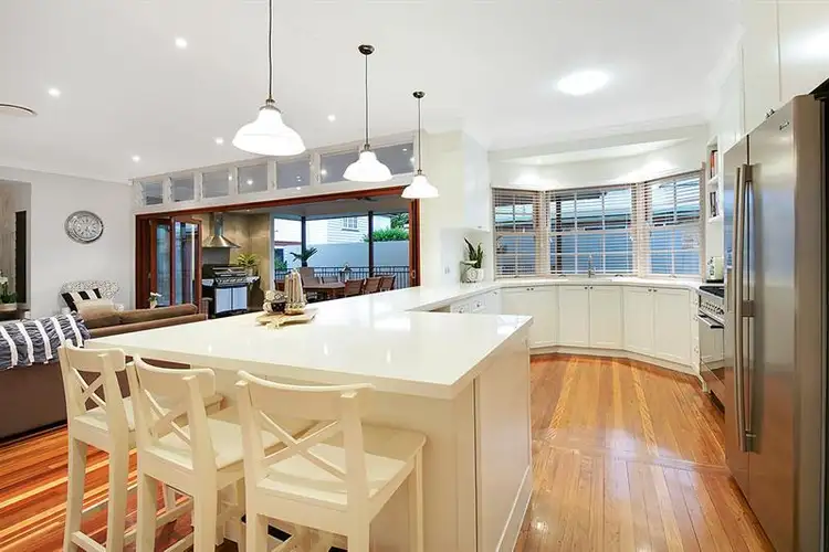 Fifth view of Homely house listing, 6 Wonderlost Outlook -, Annerley QLD 4103