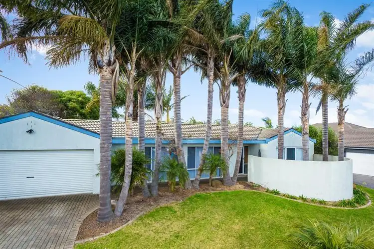 6 James Cook Ct, Tura Beach NSW 2548