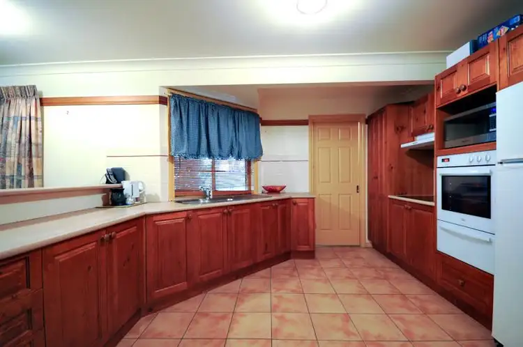 Sixth view of Homely house listing, 3 Lincoln Pkwy, Dubbo NSW 2830