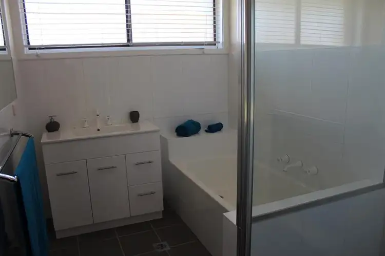 Fifth view of Homely townhouse listing, 2/399 Parnall St, Lavington NSW 2641