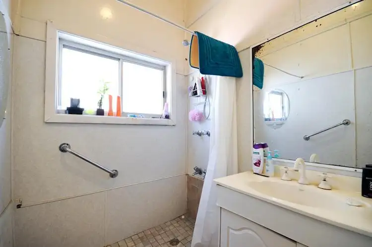 Sixth view of Homely house listing, 7 Charlotte St, Dubbo NSW 2830