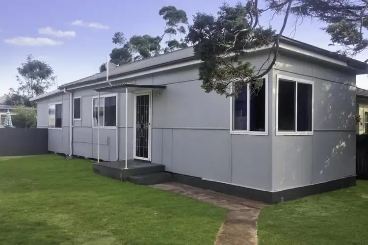 70 Karingi St, Ettalong Beach NSW 2257