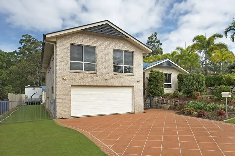 9 Major Ct, Cashmere QLD 4500
