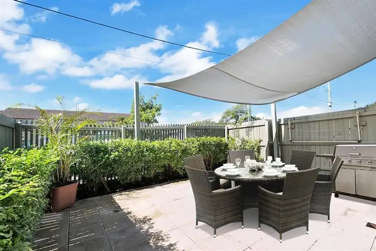 Main view of Homely unit listing, 1/24 Lothian St, Annerley QLD 4103