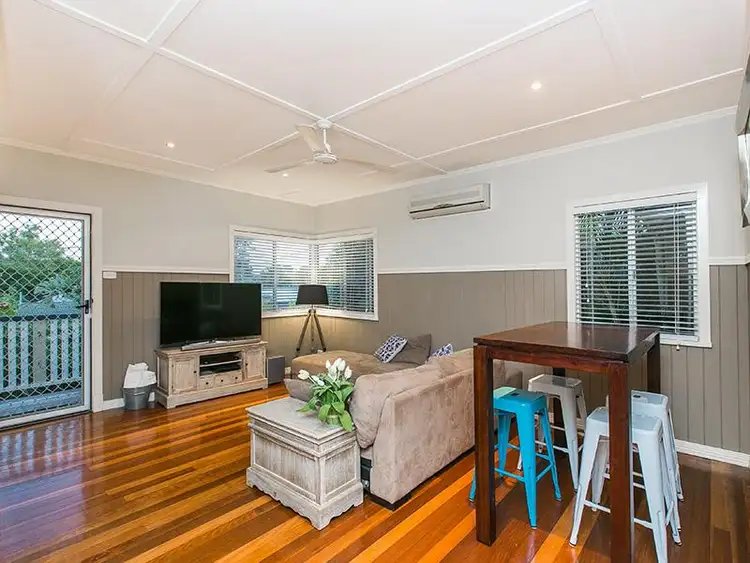 Fifth view of Homely house listing, 10 Elliot St, Tarragindi QLD 4121