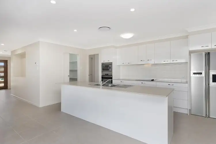37 Cooloola Cct, Warner QLD 4500