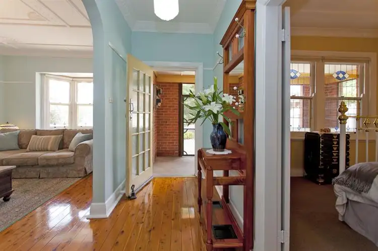 Second view of Homely house listing, 331 Donovan St, Albury NSW 2640