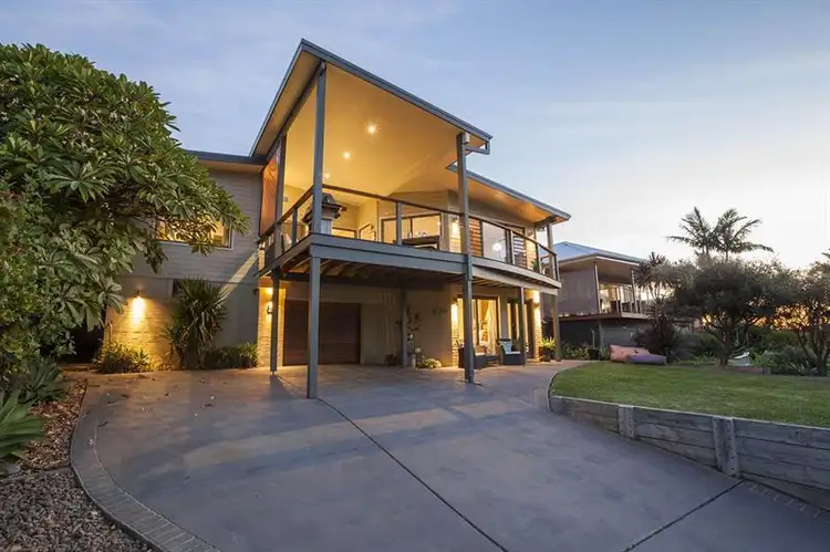 22 Nords Wharf  Rd, Nords Wharf NSW 2281