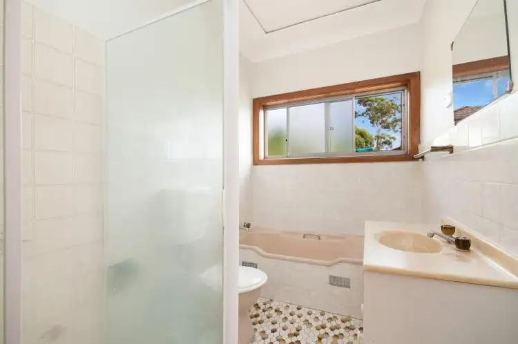 Sixth view of Homely house listing, 12 Cedar Cres, Blackwall NSW 2256