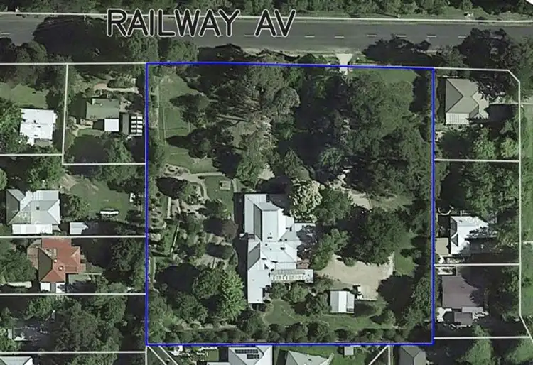 115 Railway Ave, Bundanoon NSW 2578