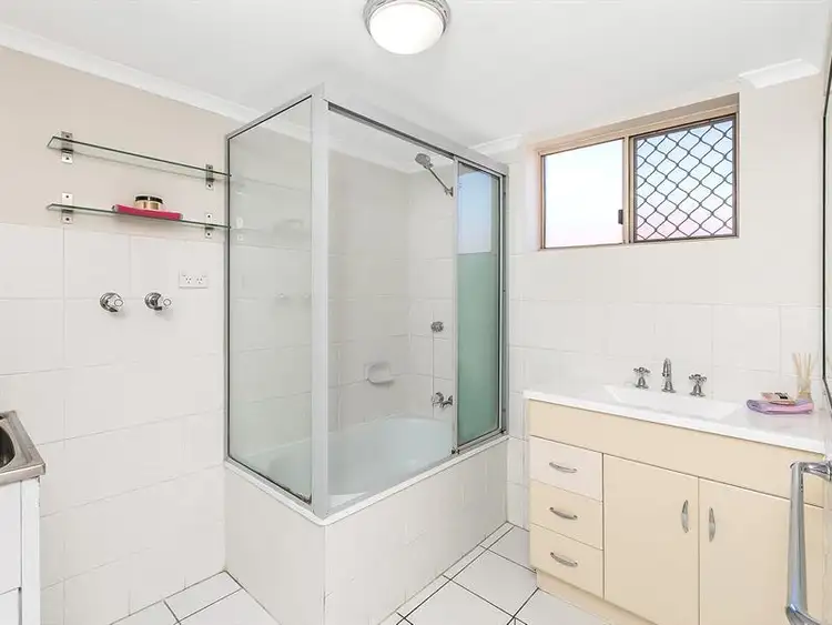 Fifth view of Homely apartment listing, 4/51 Lothian St, Annerley QLD 4103