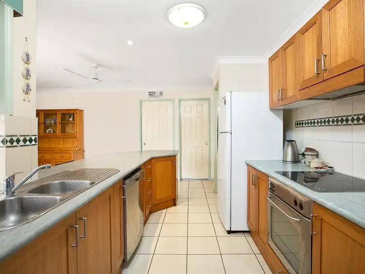 Fifth view of Homely house listing, 8 Moffatt Pl, Edens Landing QLD 4207