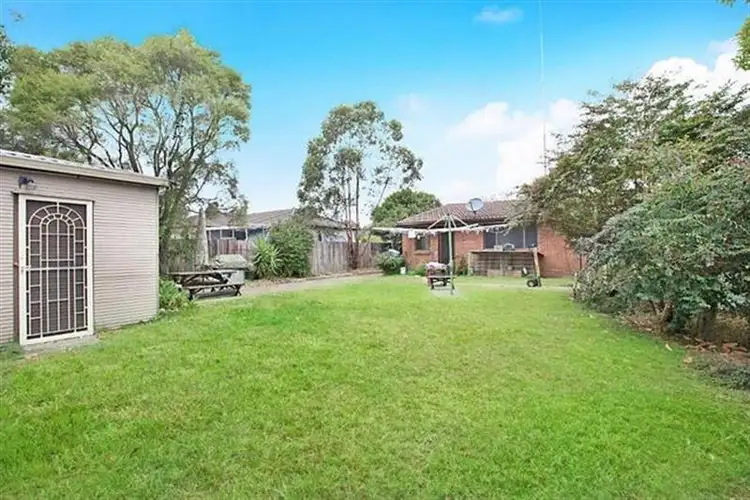 Fifth view of Homely house listing, 17 Essendene Gdns, Mallabula NSW 2319