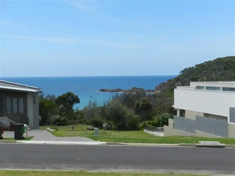 25 Dolphin Cove Dr, Tura Beach NSW 2548