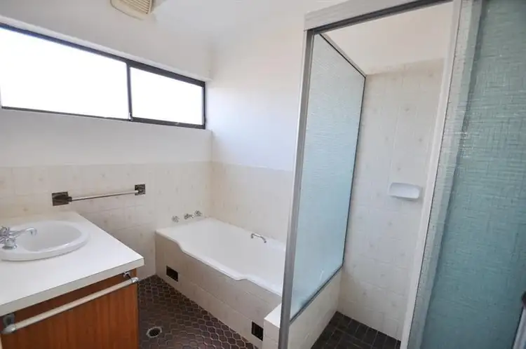 Sixth view of Homely unit listing, 1/283 Darling  St, Dubbo NSW 2830