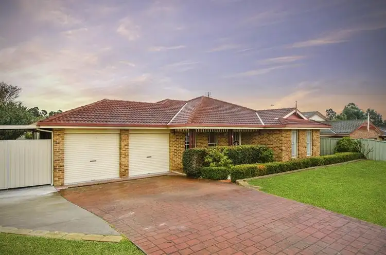 5 Dean Ave, Kanwal NSW 2259