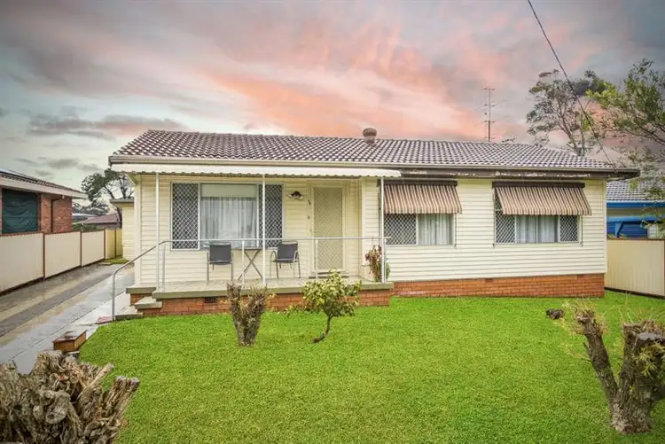 38 Maxwell Ave, Gorokan NSW 2263