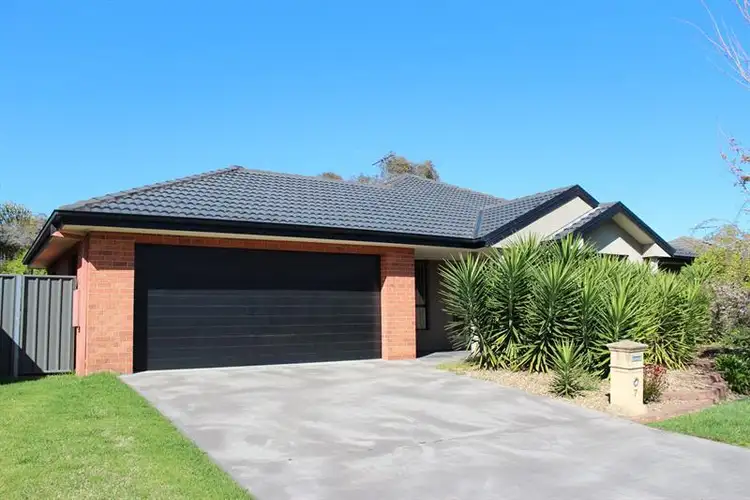 7 Wills Ct, Thurgoona NSW 2640