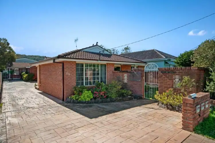 Main view of Homely villa listing, 1/25 Bangalow St, Ettalong Beach NSW 2257