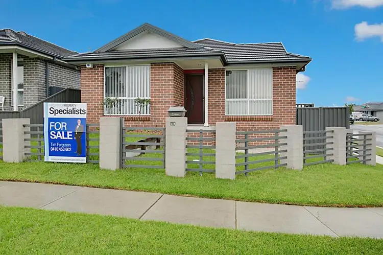 43 Franzman Ave, Elderslie NSW 2570