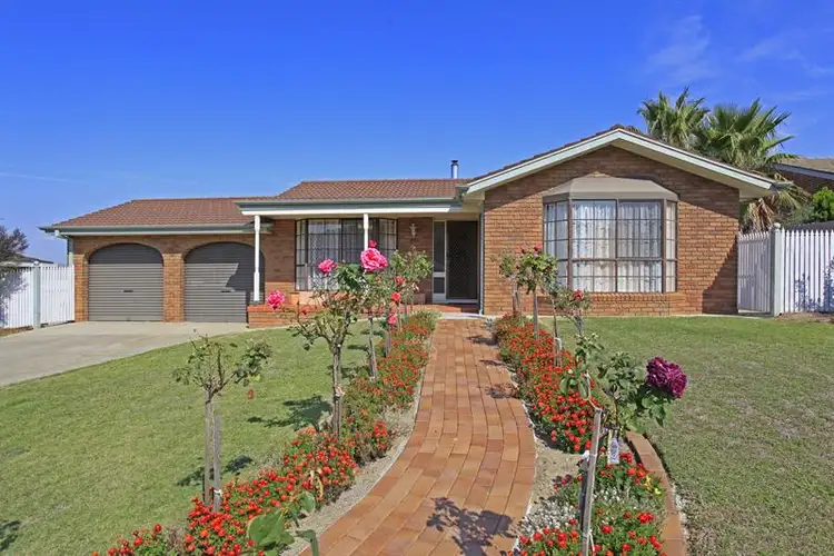 Main view of Homely house listing, 18 OBrien Ct, West Albury NSW 2640