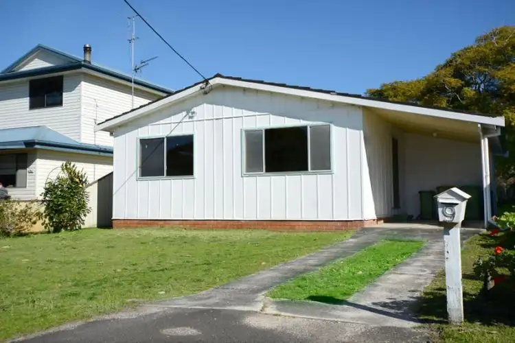 9 Mascot St, Woy Woy NSW 2256