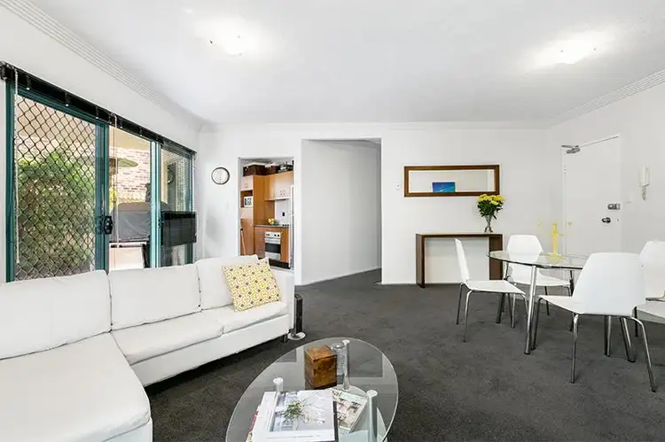 2/45 Shottery St, Yeronga QLD 4104