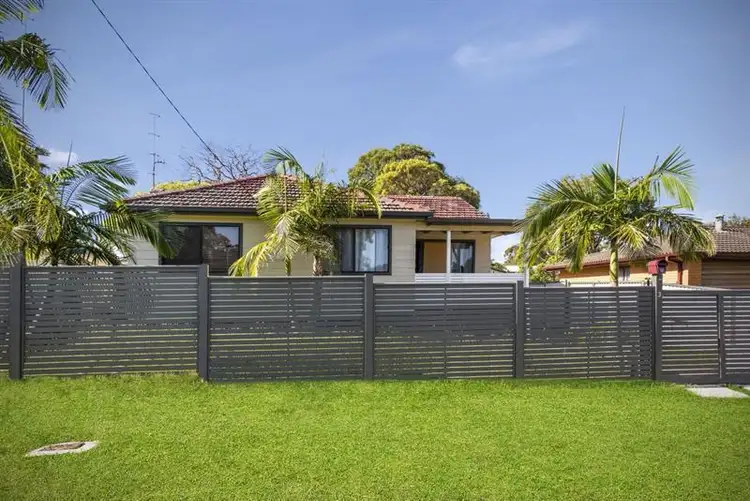 3 Melrose Ave, Gorokan NSW 2263