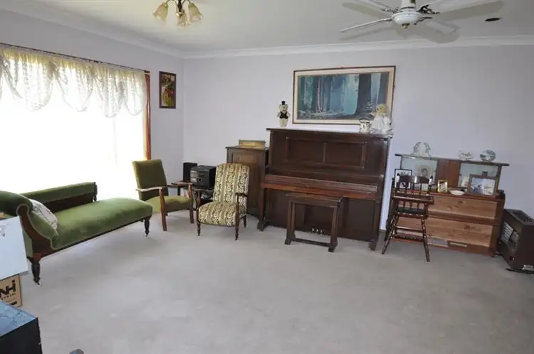 Sixth view of Homely house listing, 9 Andrew Pl, Dubbo NSW 2830