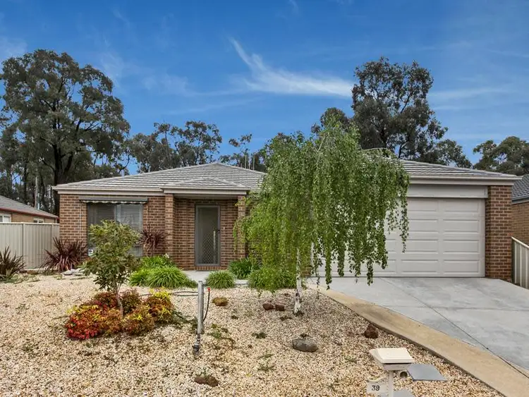 39 Manna Gum Drive, Epsom VIC 3551