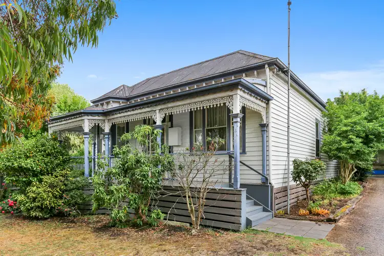 11-13 Westacott Street, Hamilton VIC 3300
