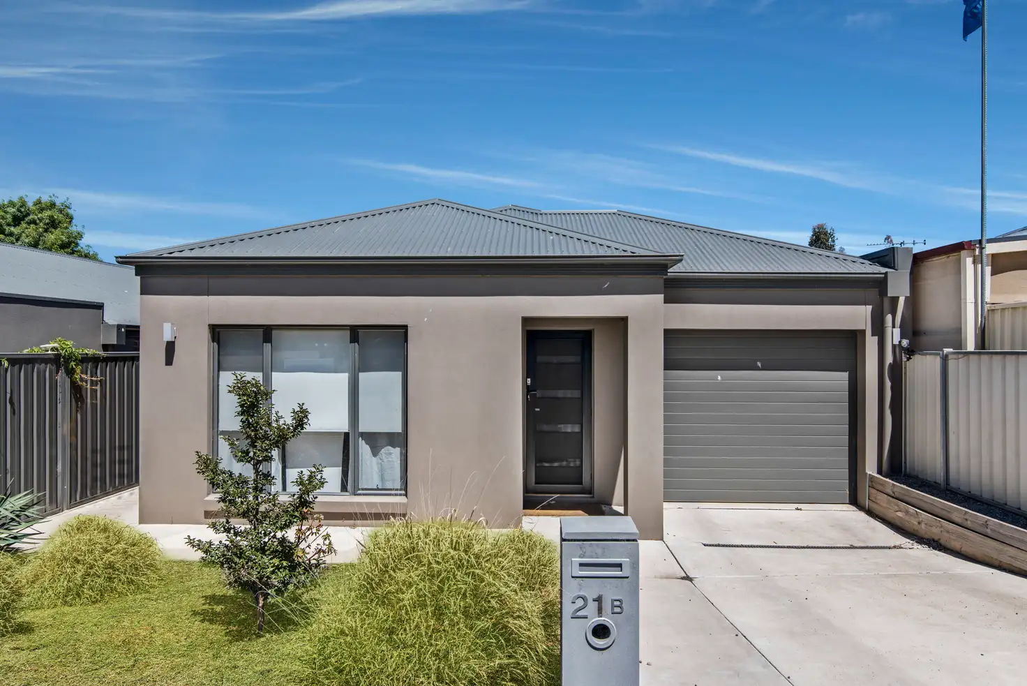 Main view of Homely townhouse listing, 21B Reef Street, Eaglehawk VIC 3556